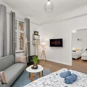 https://homey-apartments-steintor-viertel.hotelsinbremen.net